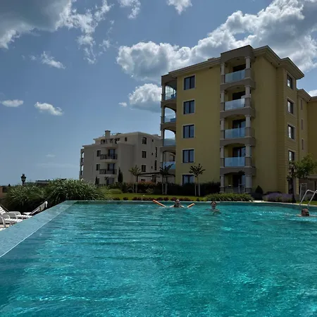 The Portal Infinity Pool And Barbecue Appartamento *