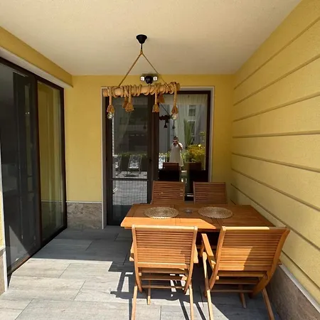 The Portal Infinity Pool And Barbecue Appartamento Varna