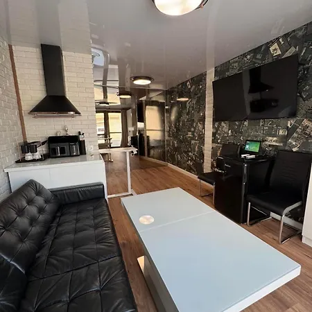 The Portal Infinity Pool And Barbecue