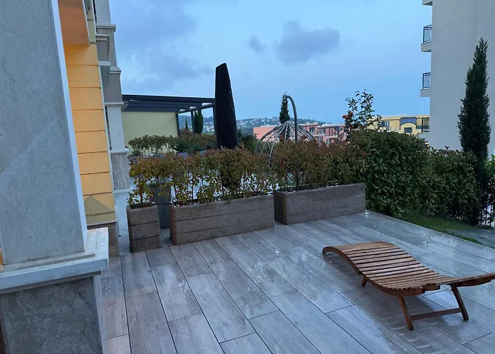 The Portal Infinity Pool And Barbecue Apartman *